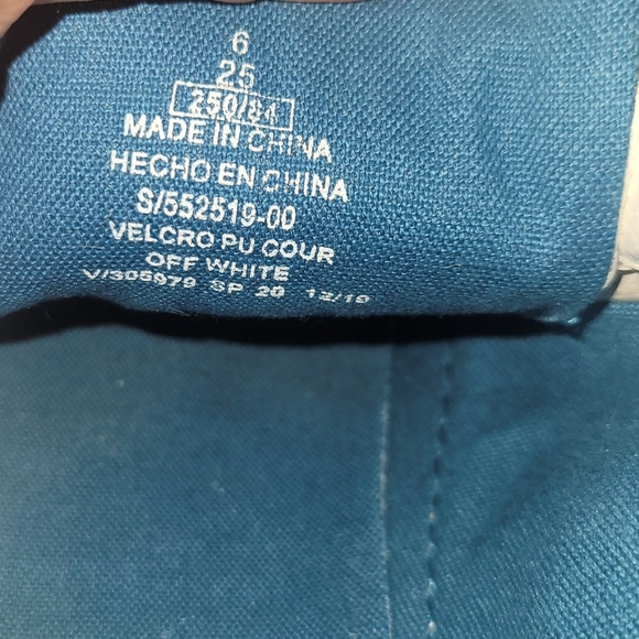 Old Navy Off White Sneakers with Blue Accents - Picture 8 of 9